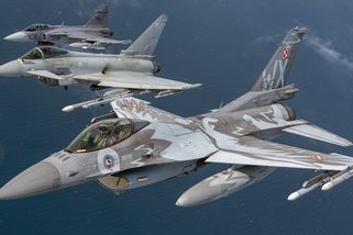 Stav nejvyšší pohotovosti. Stíhačky NATO musely do vzduchu kvůli ruskému útoku - Novinky