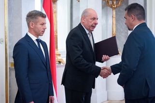 Prezident neodstoupil, Magyar mu dal další ultimátum - Seznam Zprávy