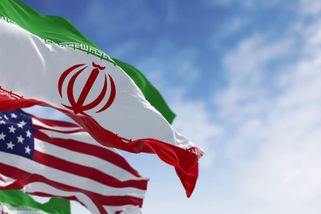 Velvyslanectví USA na Blízkém východě vyzývají Američany k opuštění regionu, zřejmě se chystá rozsáhlý úder - Echo24.cz