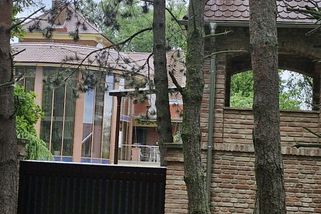 Soudy zamítly stížnosti pardubického podnikatele na hluk ze hřiště, poslední možností je soud pro lidská práva - Novinky