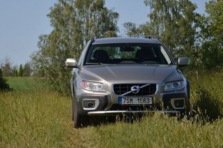 Normální nové auto už nekoupíte. Hledali jsme mezi ojetinami a našli - Garáž.cz