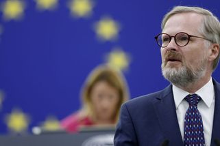 Fiala: Hlavním úkolem Unie je jednotně zmírňovat dopady krizí na občany - Novinky