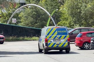 V křoví v Praze se našly lidské pozůstatky - Novinky