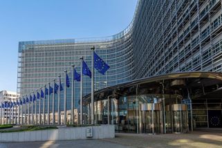 EK získala dalších jeden a půl miliardy eur z výnosů ze zmrazených ruských aktiv - Seznam Zprávy
