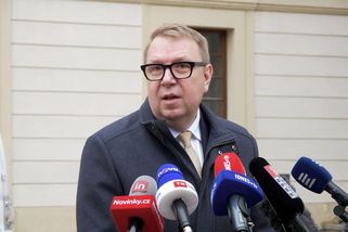 Výši mzdy už v inzerátu se lidé nedozví. Ministerstvo práce ale navrhlo změny v pohovorech - Novinky