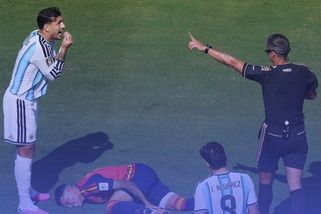 KOMENTÁŘ: Fotbal má logiku. Hnus prohrál - Sport.cz