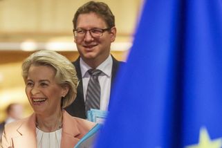 Schopný, oddaný i děsivý. V Bruselu vládne muž, kterého zná málokdo - Seznam Zprávy