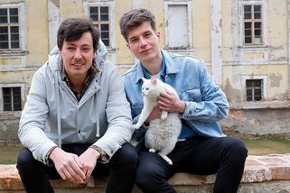 Návrat Krejčíka a Stropnického na zámek. Matěj sdílel společnou fotku, fanoušci mají jasno