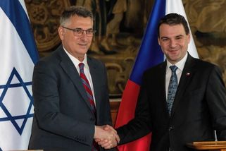 Macinka odmítl jakékoli další sankce proti Izraeli, v EU je bude blokovat - Novinky