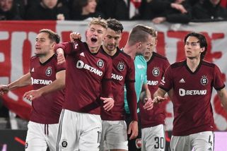 Sparta z penalty v prodloužení dovršila obrat v derby a postupuje. V semifinále je i Zlín - Sport.cz