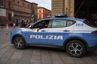 Tuniští bratři v Itálii zaútočili sekyrami poté, co je místní děvče odmítlo - Novinky