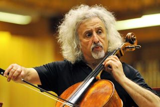 Přeživší gulagu Mischa Maisky na koncertě připomene nástup Habsburků na trůn - Seznam Zprávy