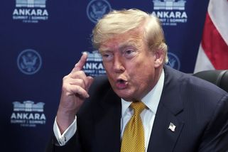 Příští týden to pro ně bude opravdu zlé. Trump hrozí Íránu - Novinky