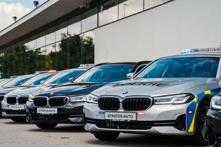 Policistům na Frýdecko-Místecku shořelo při nehodě služební BMW - Novinky