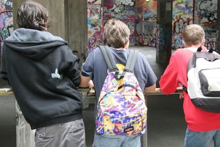 Německu chybějí děti, aby zaplatily důchody a zdravotní péči. Čtvrtina mladých míří na sociální dávky - Novinky