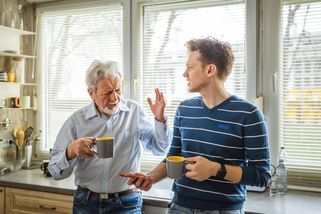 Každou středu manžel vozil otce na rehabilitaci. Tchán mi na oslavě řekl, že tam nikdy nebyl - Médium.cz