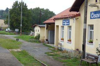 Řada železničních tratí se musí zrušit, to však Babišovi strach nedovolí - Médium.cz