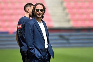 MS fotbal | Nedvěd mu změnil život, slovenská partnerka propadla alkoholu. Teď brázdí silnice New Yorku a říká: Amerika je strašná - Sport.cz