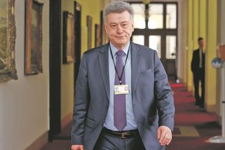 Českem tečou špinavé miliardy od Rusů. Blažek nestíhá - Novinky