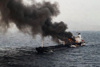 Tanker ruské stínové flotily způsobil ekologickou...