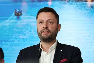 Prokop řekl, že půjde kvůli bytům „do naha“. Pak odmítl odpovídat na otázky - Seznam Zprávy