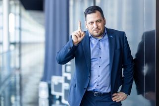 Podezřelé IT dotace na Slovensku sleduje Evropská komise, varuje Zdechovský