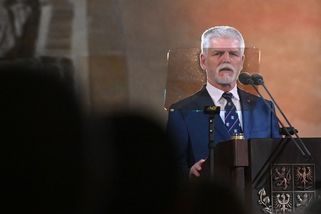Pavel podepsal důchodovou reformu. Věk odchodu se zvýší na 67 let, penze se sníží - Echo24.cz