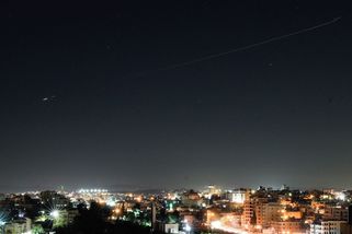 Izrael čelí iránskému raketovému útoku - Seznam Zprávy