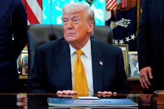 Naprosto nepřijatelné. Trump reagoval na íránskou odpověď - Novinky