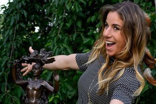 Ester Ledecká se svlékla do plavek. Fanoušci jen zírali