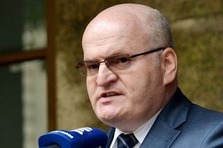 Macinka znemožnil exministru Hermanovi pokračovat...