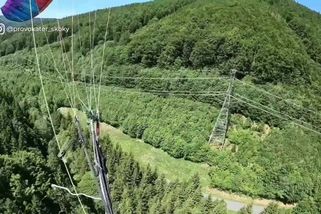 „S chlapy mi zabalil křídlo.“ Paraglidista popsal, jak mu Pavel po pádu pomohl - Seznam Zprávy
