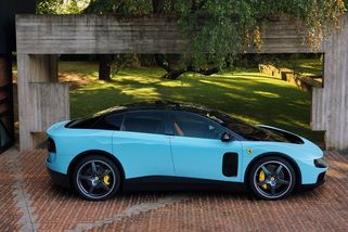 První elektrické Ferrari se stalo terčem internetových posměšků