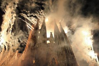 FOTO: Staví se od roku 1882. Sagrada Família se stala nejvyšším kostelem na světě - Novinky