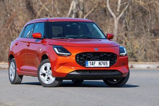 Suzuki zlevnilo oblíbený Swift. Základ se vejde hluboko pod 400 tisíc, čtyřkolka nechybí - Garáž.cz