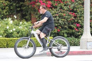 Pohyb je údržba pro celý život. Arnold Schwarzenegger radí, jak se i v 79 cítit mladý - Novinky