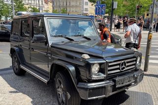 Turek odjel po nehodě bez přední SPZ, bylo to na pokyn policie - Novinky