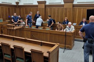 Miliardový plán skončil fiaskem, místo fosforu na výrobu tuny pervitinu nakoupil gang cement - Novinky