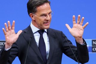 Rutte: Česko loni nesplnilo závazek dvou procent HDP na obranu - Novinky
