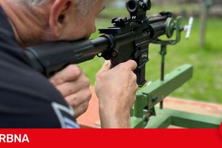 Strážník se samopalem? Mylný příspěvek na sítích vyvolal v Šumperku pozdvižení