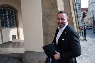 „Působí to legračně.“ Inspekci povede neznámý muž od Motoristů - Seznam Zprávy