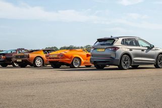 Ferrari, Lamborghini a Porsche dostaly lekci od škodovky. Supersporty z plakátů dětských pokojů se nechytaly