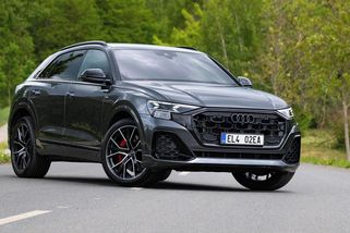 V Česku milované Audi srazilo cenu o statisíce! Po strop vybavené SUV koupíte výhodně i s osmiválcem - Garáž.cz