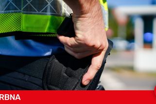 Kuriózní případ odhalila kontrola dvou podezřelých vozidel jedoucích těsně za sebou