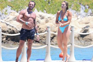 Světová tenisová jednička se v bikinách od moře vysmála kritikům - Sport.cz