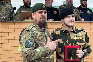 Kadyrovův syn dostal medaili za přínos ve válce proti Ukrajině, i když v ní nebyl - Novinky