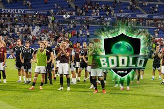 Sparta vysvlečená donaha. Slavia je galakticky jinde - Sport.cz