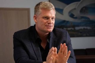 Turek vsadil na tajemnou nahrávku s druhým řidičem. Senátor Láska položil otázku, která může celý příběh otočit