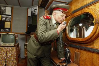 Utajovaná cena socialismu. Kolik stála StB československé daňové poplatníky? - Médium.cz