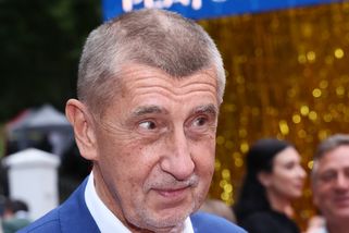Babišova dovolená nadzvedla Čechy: Místo pohody ostrá kritika. Premiér se brání!